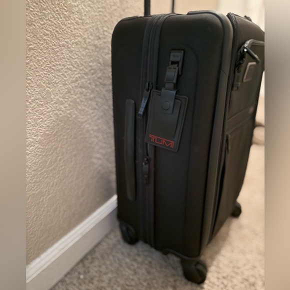 Tumi - Picture 8 of 16